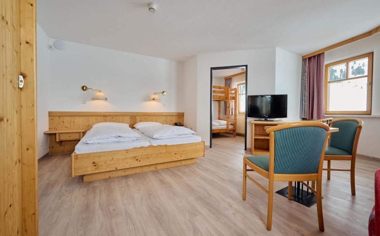 אוברטאורן Heart Hotel Aurora מראה חיצוני תמונה